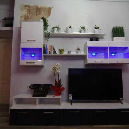 Apartamento Dolce Eporedia Intero Nel Centro Storico Ivrea