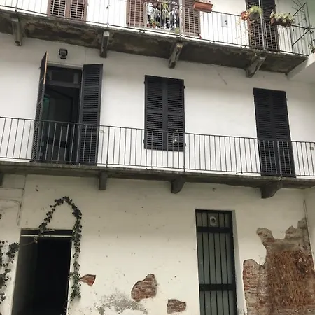 Dolce Eporedia Intero Nel Centro Storico * إيفريا